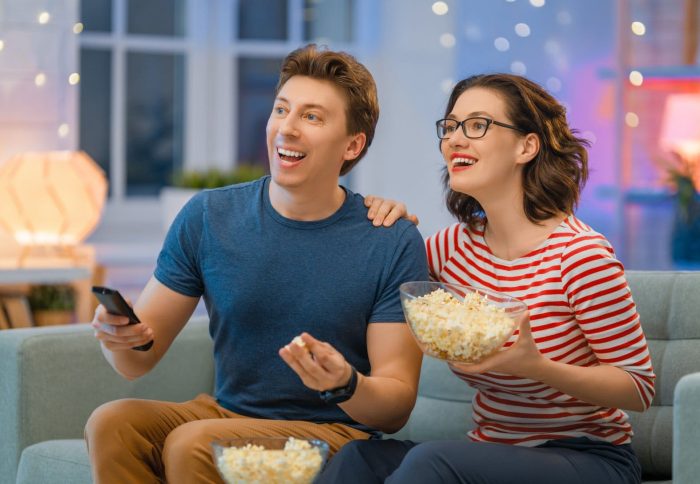 IPTV SUBSCRIPTION LIVE CHNNNELS MOVIES VODS ALL IN ONE PLACE